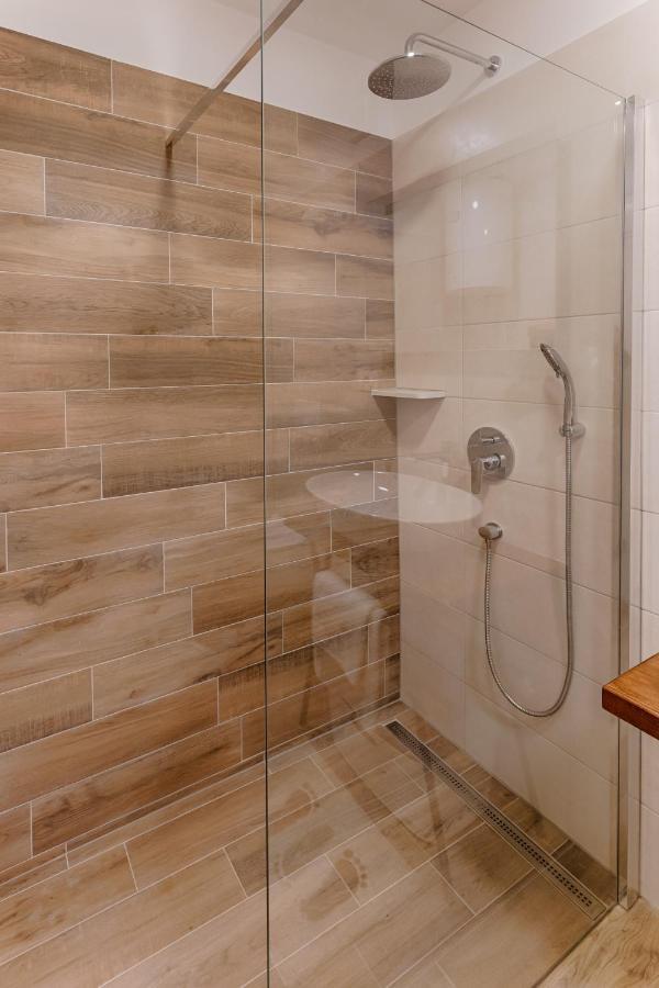 Two Bedroom Apartment Paris Риека Экстерьер фото